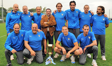 Il Dott. Zazza con lo staff sanitario della S.S. Lazio